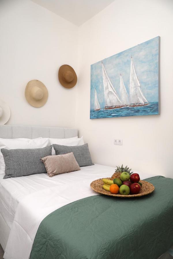 Coco's Luxury Naxos Apartment *