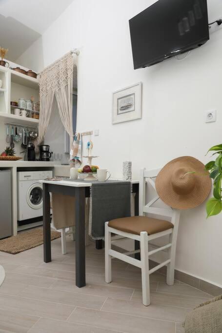 Coco's Luxury Naxos Apartment *